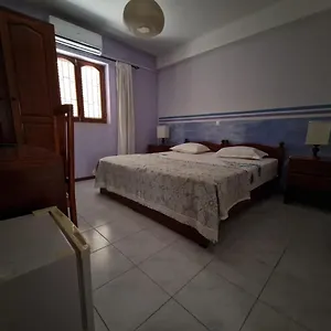 https://residencial-raiar-hostel.cape-verdehotels.com